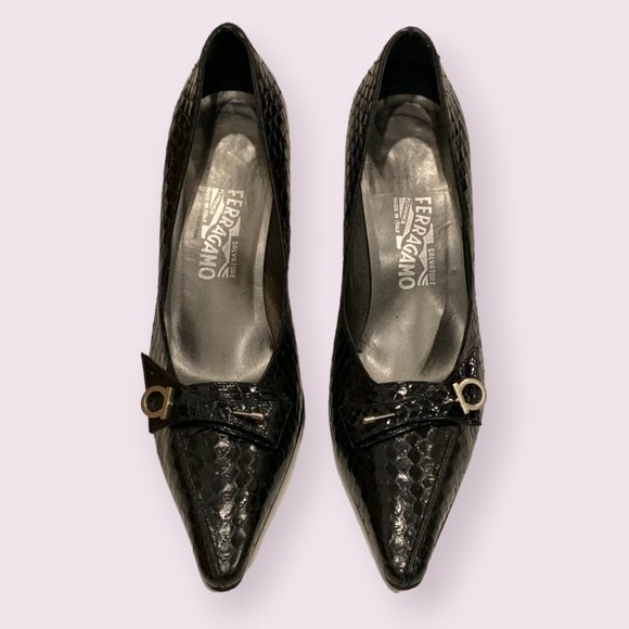 Ferragamo Vintage Gessica Python Skin High Heels with "Gancio" stickpin - Picture 1 of 4